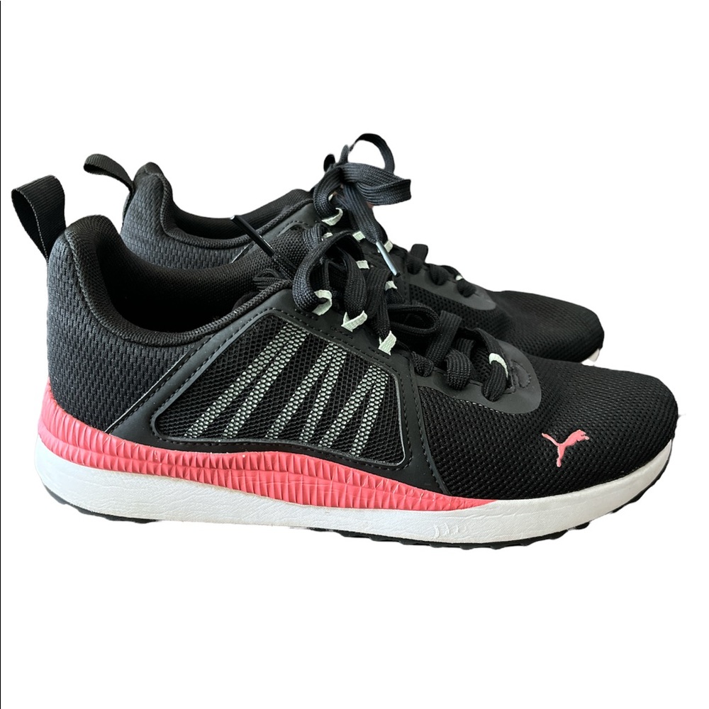 Women Puma sneakers